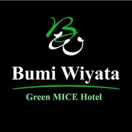 Bumi Wiyata Hotel Depok Exterior photo