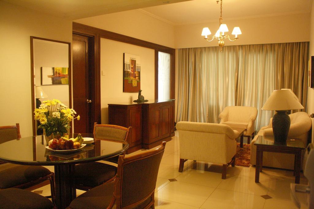 Hotel Bumi Wiyata Depok Room photo