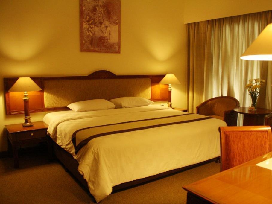 Bumi Wiyata Hotel Depok Exterior photo